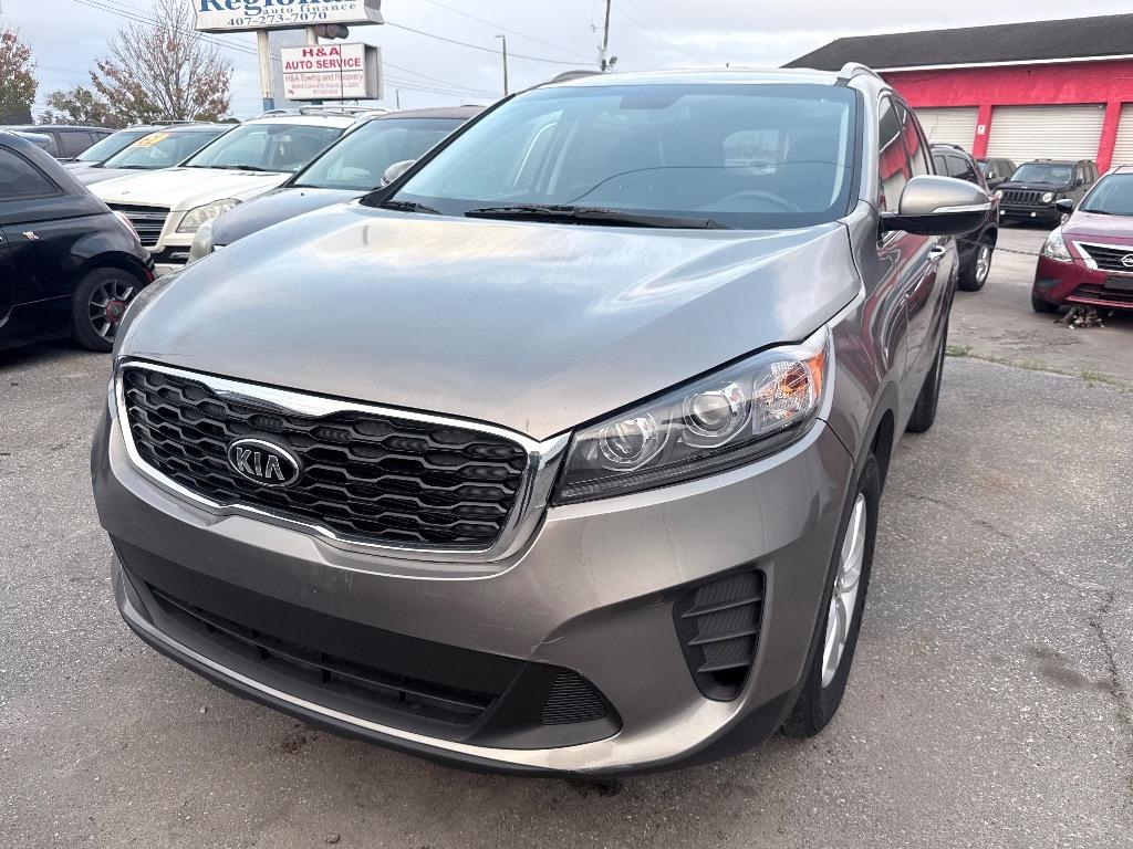 2019 Kia Sorento LX's photo