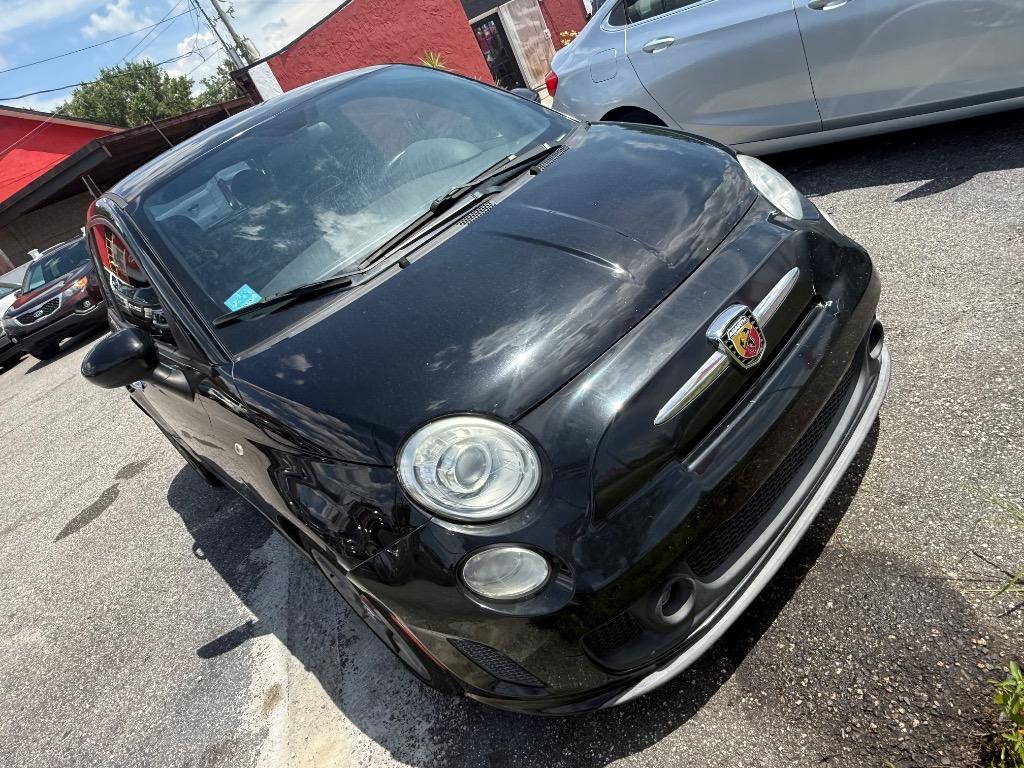2015 FIAT 500 Abarth's photo